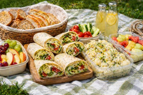guenstiges-sommer-picknick-buffet-ideen-sparflamme